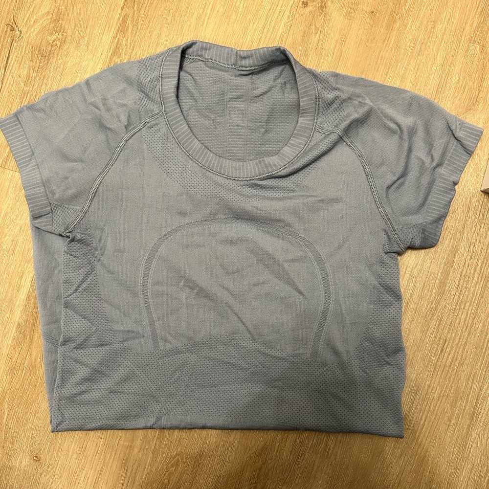 Lululemon swiftly tech short sleeve shirt